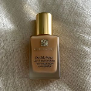 Estee Lauder Double Wear Foundation
